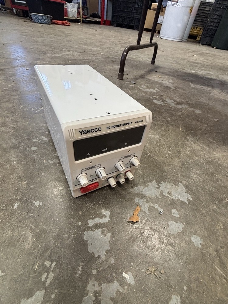 DC Voltage Regulator Power Supply QW-MS305D Output 0-30V 0-5A , AC 100-120VAC