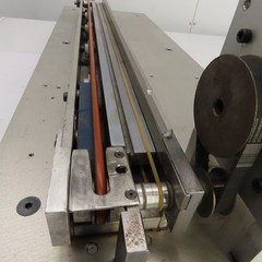 29″ OAL 7/8″ x 7/8″ 2 Sided Split Middle Small Parts Conveyor 8FPM 115V