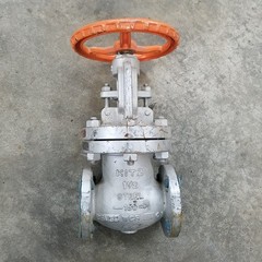 Kitz 150 SCJS 1-1/2″ Globe Valve, WCB Body, CR13 Disc, CR13 Stem, 150 Class