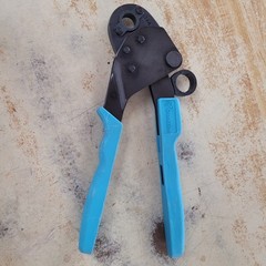 New SharkBite 1/2″ And 3/4″ Compact PEX Crimp Tool 22978Z