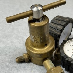 Uniweld RHP400 Nitrogen Regulator With 0-400 PSI Delivery Pressure
