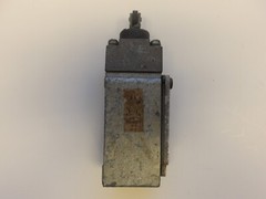 RB DENISON P/N: C4 JK2 LIMIT SWITCH HEAVY DUTY ROLLER PLUNGER