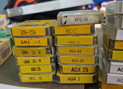 Lot of 50 Tins- Littelfuse & Buss Assorted Glass Fuses All Packs Are Full #E-01