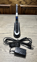 “The Light” Dental LED Curing Light – GC America 402400