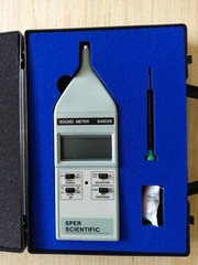 Sper Scientific – Model 840029 – Sound Level Meter w/ case