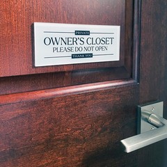 Acrylic 2.5×6 Owners Closet Sign, No Guest Access Sign 2.5×6,