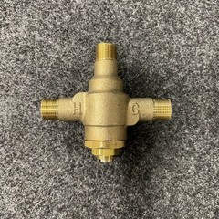 WATTS LFG480-10Q Brass Mixing Valve Assembly 3/8″