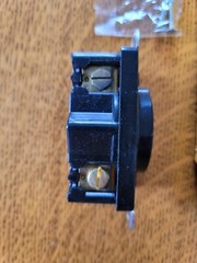 NOS Vintage TWISTLOCK 20A 250V Electrical Receptacle in box HARVEY HUBBELL, Inc.