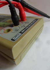 Vintage Used Fluke 8060 A Handheld USA Made Meter w/Leads Multimeter Works