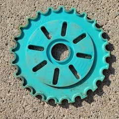 1 Vtg IH International C-14-24 Lustran Planter Plate Food Plot Kernel Seed Corn