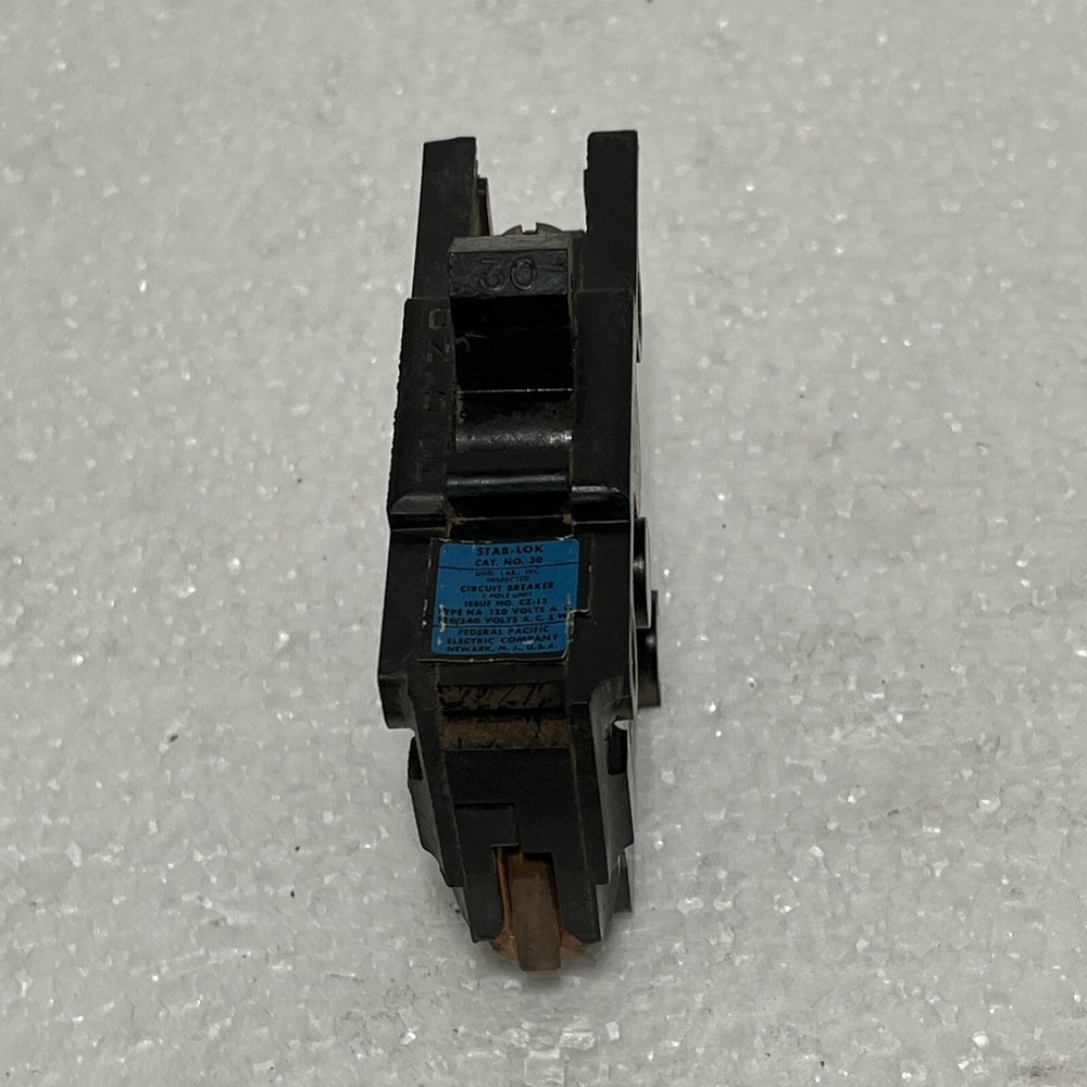 STAB-LOK PLUG IN CIRCUIT BREAKER 30 AMP, 1 POLE.