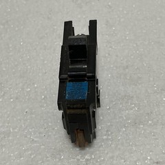 STAB-LOK PLUG IN CIRCUIT BREAKER 30 AMP, 1 POLE.