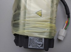 PANASONIC AC SERVO MOTOR MSMD042G1U NEW ORIGINAL