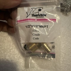 7pc Lot Of SharkBite 1/2 Straight & Elbow Connectors. See Pictures