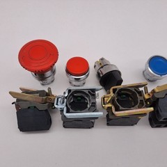 Schneider ZBV-G3, ZBE-102, ZBE-101 Monetary, E Stop, Turn, Indicator Lot of 6