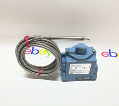UNITED ELECTRIC CONTROLS Company E55-E23BS Temperature Switch