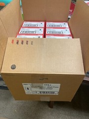 BOX OF 250 PASS & SEYMOUR LEGRAND TP8-I 1-GANG 1-DUPLEX IVORY WALL PLATE