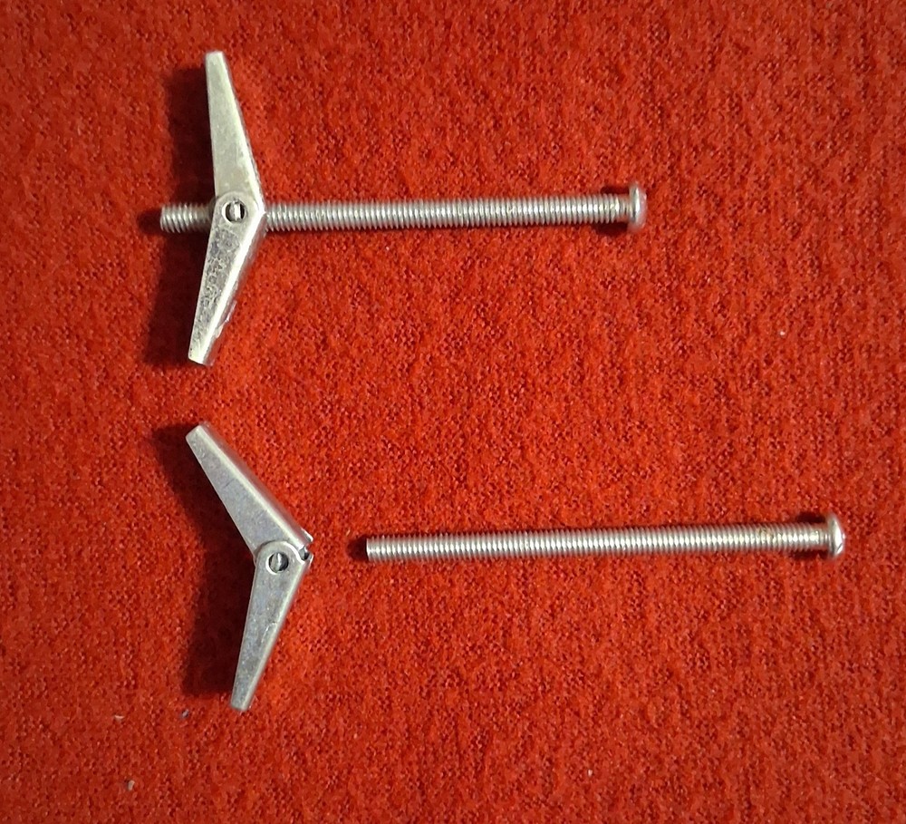 Toggle Bolts with Spring Wings M4 Lot of (15) 2 1/2″