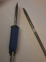 hakko soldering station Fm-202 Complete Working Unit. With 2 Extra Tips. Handle.