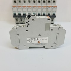 Merlin Gerin 60103 C2A Multi9 C60 240V 60V 2A PACK OF 10