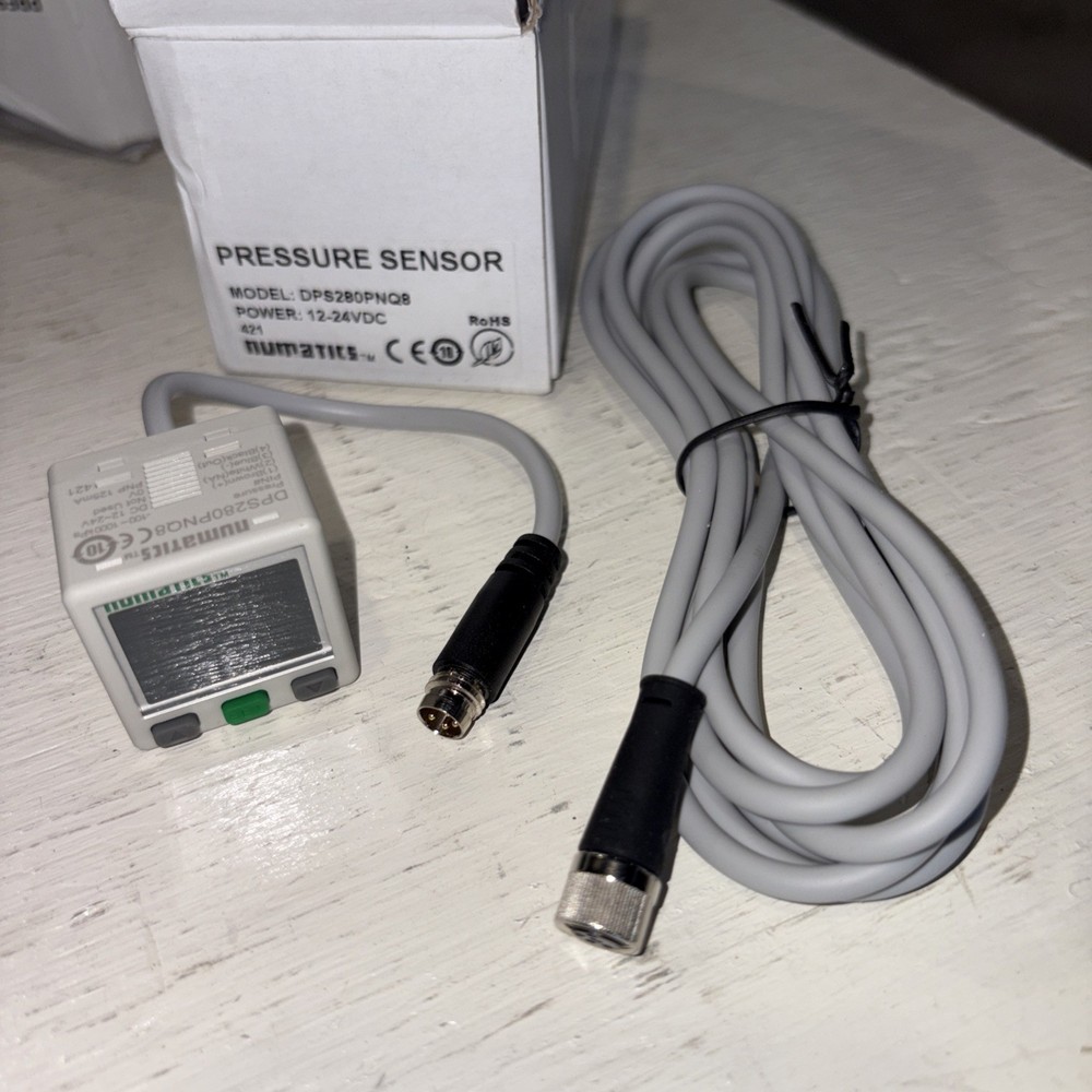 Numatics pressure sensor DPS280PNQ8. 12–24 VDC.