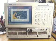 Tektronix TDS/CSA8000-4 DC-50 GHz with 80C08B-CR1 sample module700-1650nm