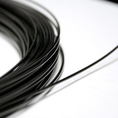 5 Feet Nitinol Shape Memory Pre-Trained Wire (1.0Mm 40 C (18Ga 104 F))