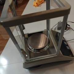 Tree HRB 303 Analytical Scale – 0.001g Precision, Dual Display, Draft Shield