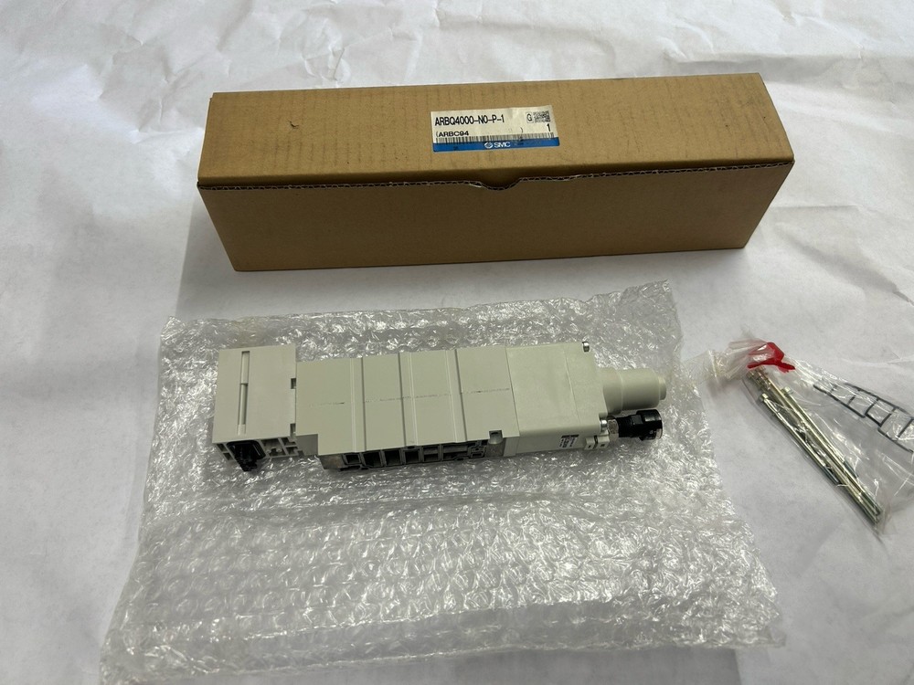 New SMC ARBQ4000-N0-P-1 Pressure Regulator