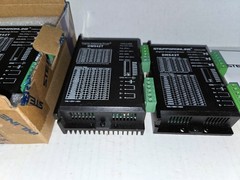 3 Stepperonline Stepper motor drivers DM542T for Nema 17/23 Motors