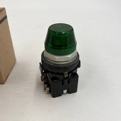 PILOT LIGHT GREEN EATON CORPORATION HT8HFGV7 / HT8HFGV7 (NEW IN BOX) 120V T1609