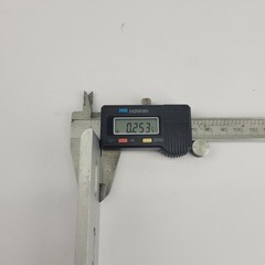 80/20 Inc. 2415 15 Series 1.5In. Economy Floor Mount Base Plate – USED