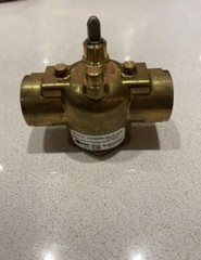 SCHNEIDER ELECTRIC VALVE – VT2313 / VB: 3/4 in, 2W, Zone, SWT, BR, 3.5 cv,