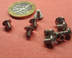 18-8 Stainless Hex Button Head Machine Screw 6-32 x 3/16″ Length, 300 pcs