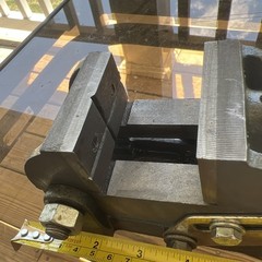 Tilting Machinist Drill Press Milling Machine Vise Looks To Be Unused
