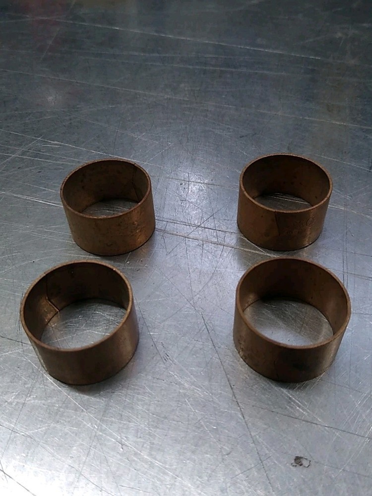 Set of connecting rod bushings (4 pieces) 1952 Packard