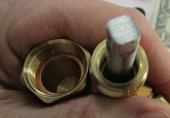 York Brass Refrigerant Liquid Line Charging Valves, 3/8″ OD Tube x Flare Access