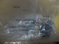 INT1-2 HONEYWELL TOGGLE SWITCH 1419 NEW