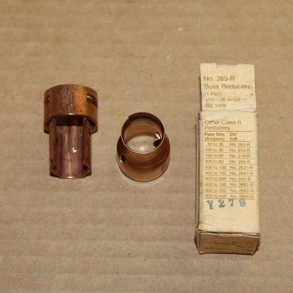One New Old Stock Buss EATON BUSSMANN 263-R FUSE REDUCER 30A-60A More Available