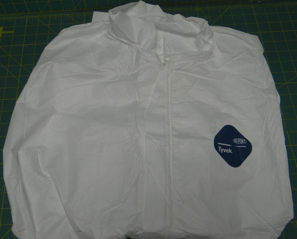 Du Pont Tyvek 400 Coveralls M Serged Seam Collar Open Wrists and Ankles White