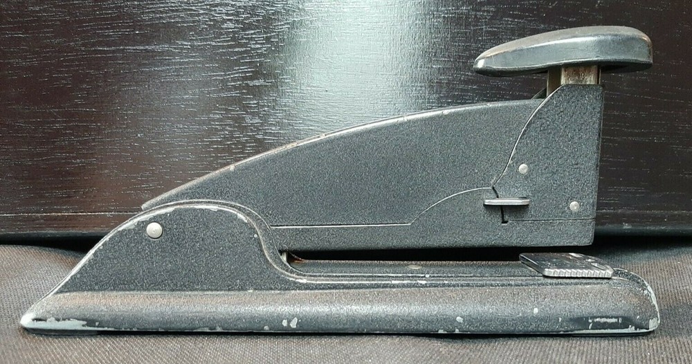 VINTAGE SWINGLINE HEAVY DUTY SPEED STAPLER #4 BLACK TEXTURED FINISH