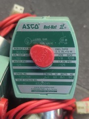 Asco Red Hat 8320G045 3-Way Solenoid Valve 1/8″ NPT 24VAC – NOS