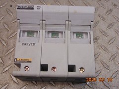COOPER BUSSMANN CH60J31 60AMP 600VAC. MODULAR FUSE HOLDER CH60J3I